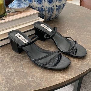 Steve Madden - strappy black sandal - 6